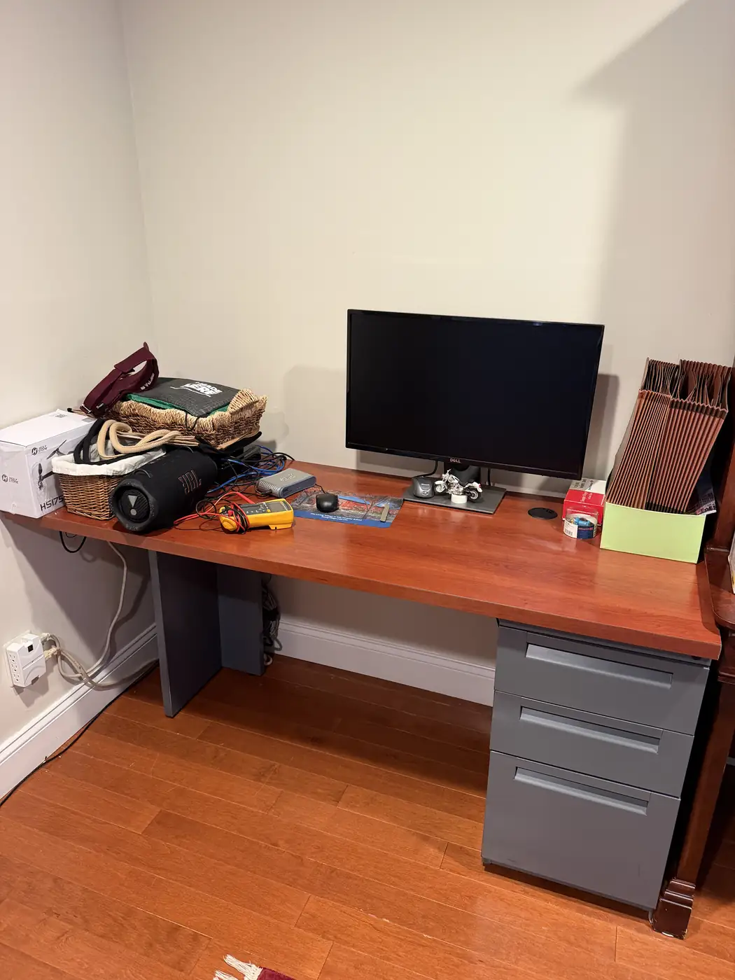 Long writing desk, photo 1 of 1